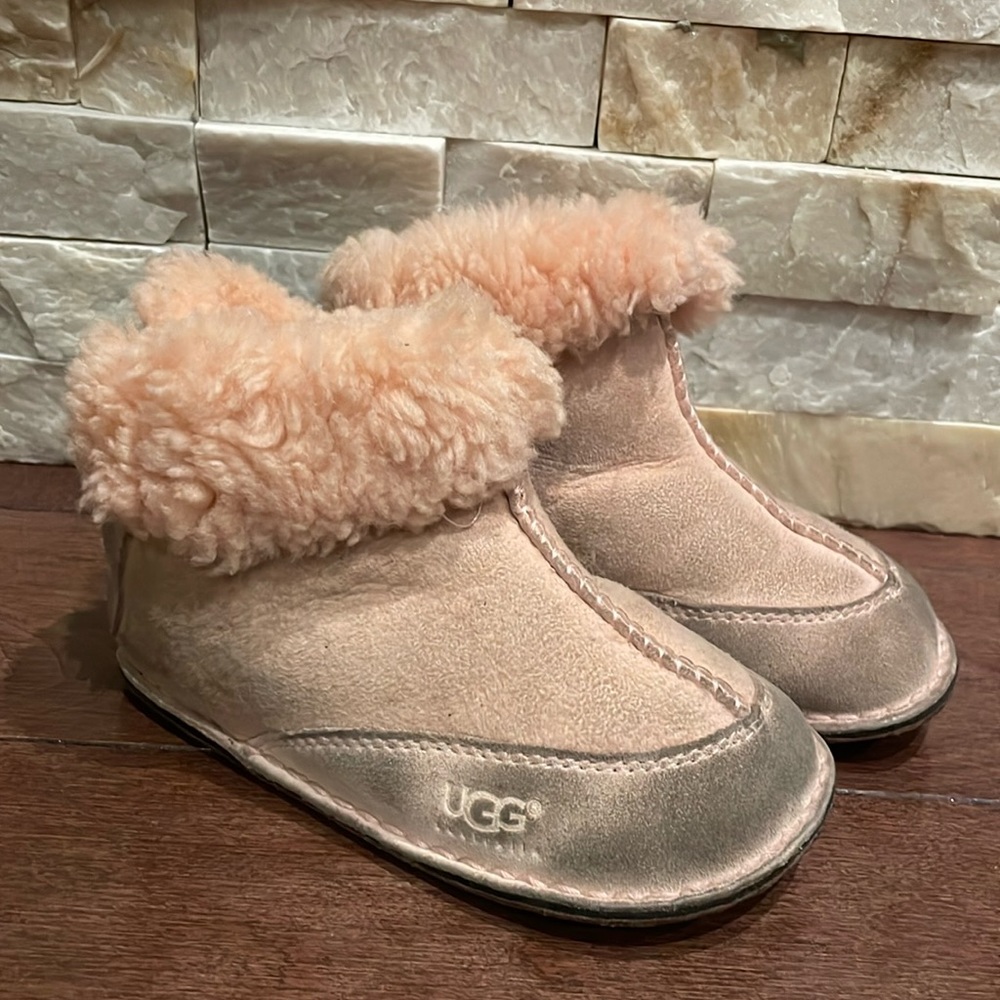 Ugg baby booties